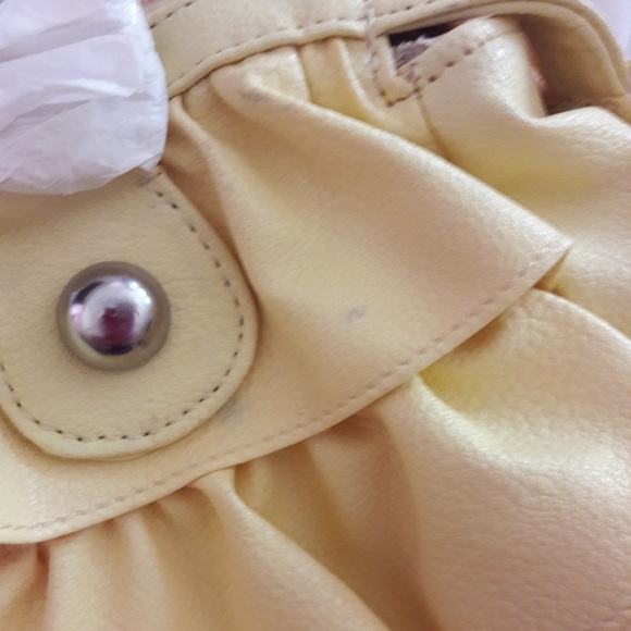 Yellow Ruffle Bag - Picture 4 of 6